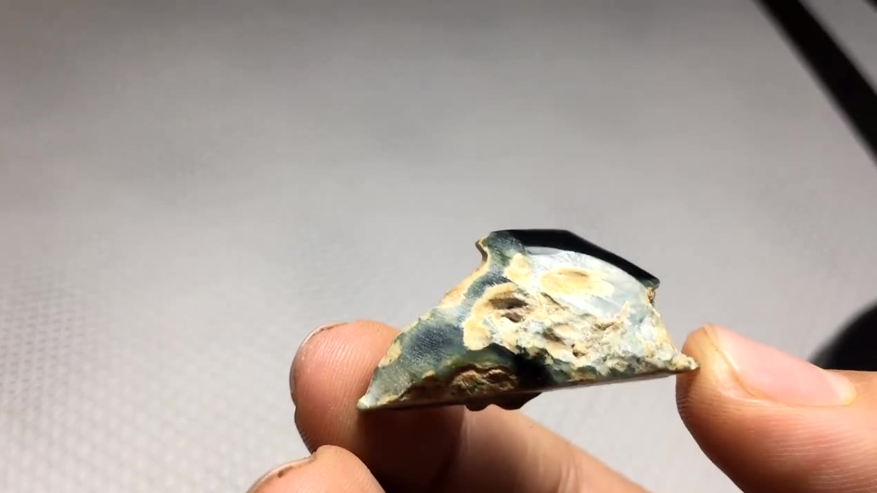 情人的影子——墨翠,产量极其稀少的一种翡翠原石!
